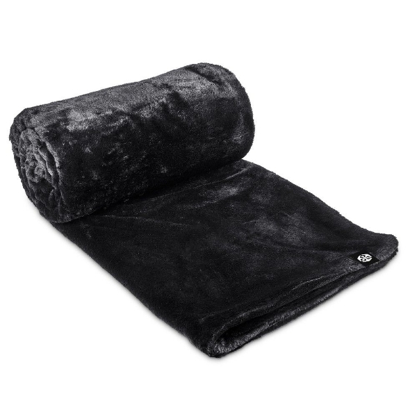 alex-varga-palazzo-faux-fur-fleece-blanket