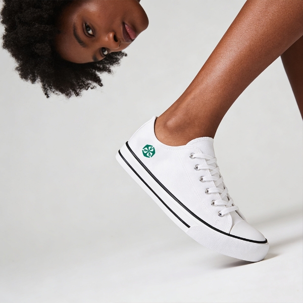 Picture of Unisex Trendi Canvas Sneaker